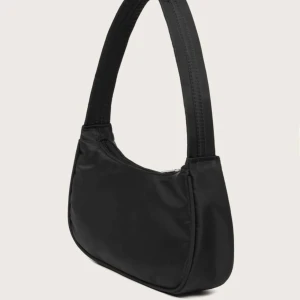 Väska - Dundersnygg väska från shein. Köpt i våras men knappt använd. Passar till allt och lagom stor! 100 + frakt 💜 *BUDGIVNING HÖGSTA BUD 150kr + FRAKT* 