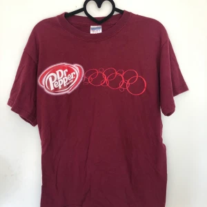 Dr.pepper tshirt M  - Dr pepper tshirt i storlek M, bra kvalite. 90 + frakt