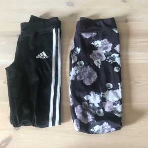 Träningsbrallor - Byter dessa två hjärtan till ett par grå stronger byxor (Buddha) i stl XS/S om någon skulle vara intresserad :). Adidasbyxorna är i stl S och sitter jättefint på, dem är inte slitna och använt fåtal gånger. De blommiga byxorna är i stl 152 men passar XS/S skulle jag säga. Dem är i gott skick då dem knappt använts.
