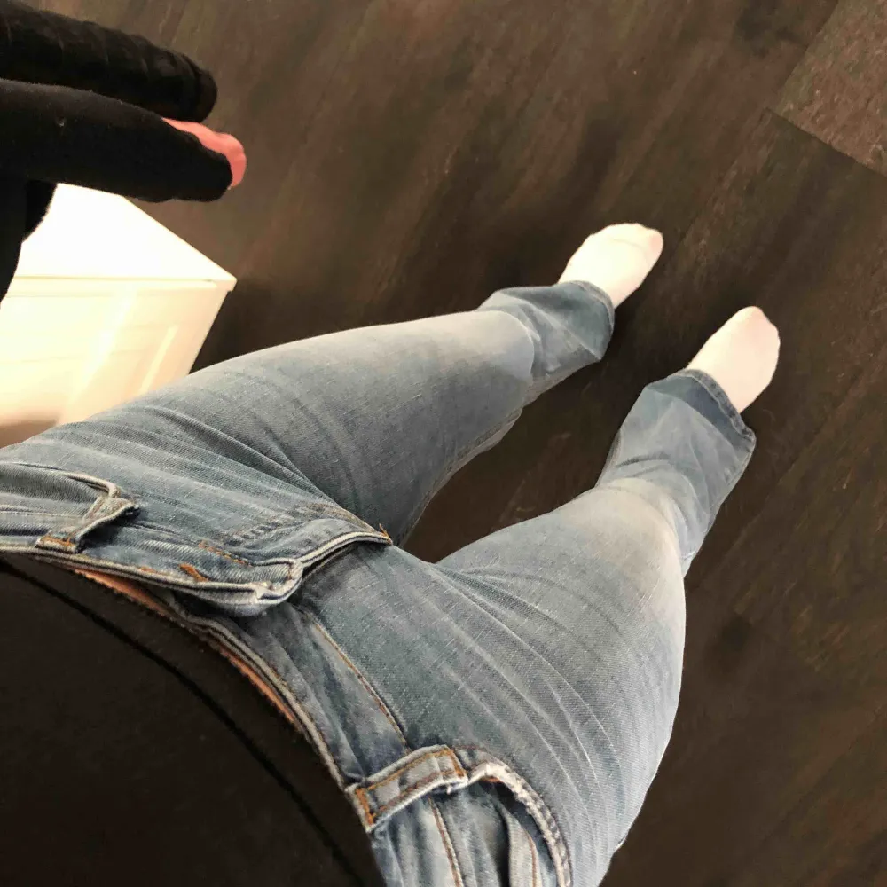 Bootcat jeans från Gina i XS. Aldrig använt dom endast testade. Ny pris 500-600kr mitt pris 150kr. Köparen står för frakten. Jeans & Byxor.