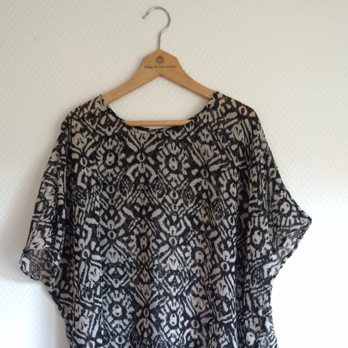 Mönstrad transparent topp från indiska, fint skick. - 1415142481