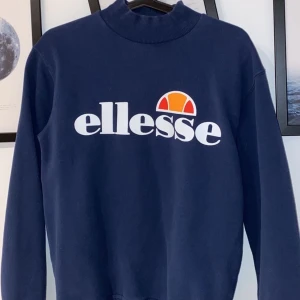 Sweatshirt - Jätteskönt att ha på sig, bra skick