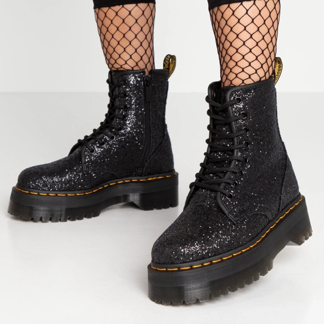 Söker Dr martens jadon glitter