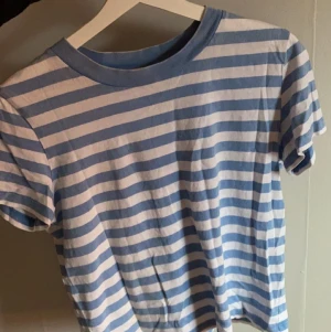 T shirt - Söt T-shirt, inte alls använd 