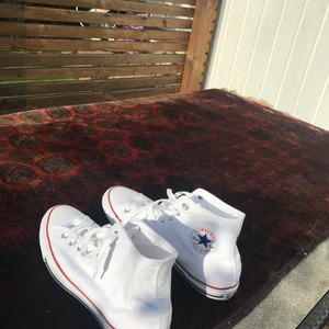 Converse - Säljer helt oanvända Converse men har tyvärr tappat bort kartongen.