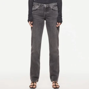 ZARA jeans - Högsta bud just nu: 400kr!⚡️ skriv så skickar jag gärna fler bilder privat!