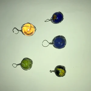 Halsband Kulberlocker - Kuler som jag gjort till berlocker:) man kan välja längd på halsband själv om man vill