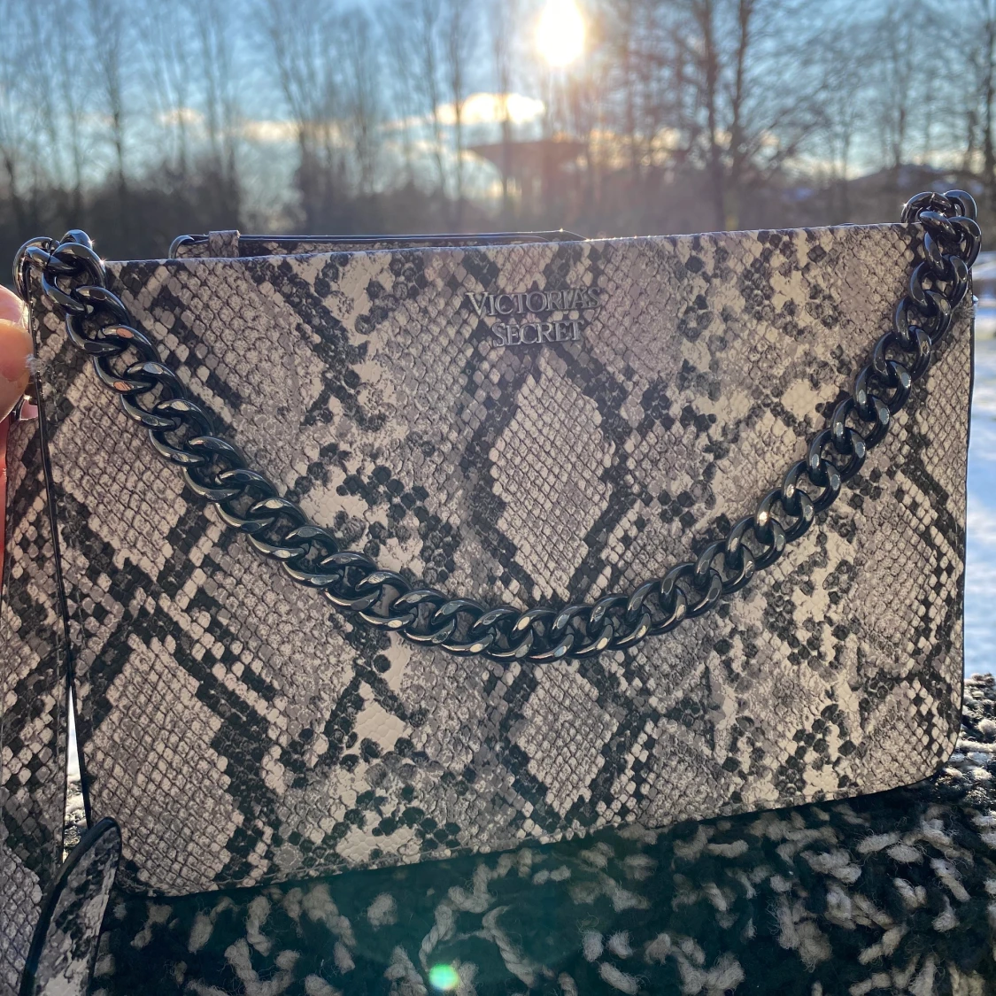 Victoria secret  - 90