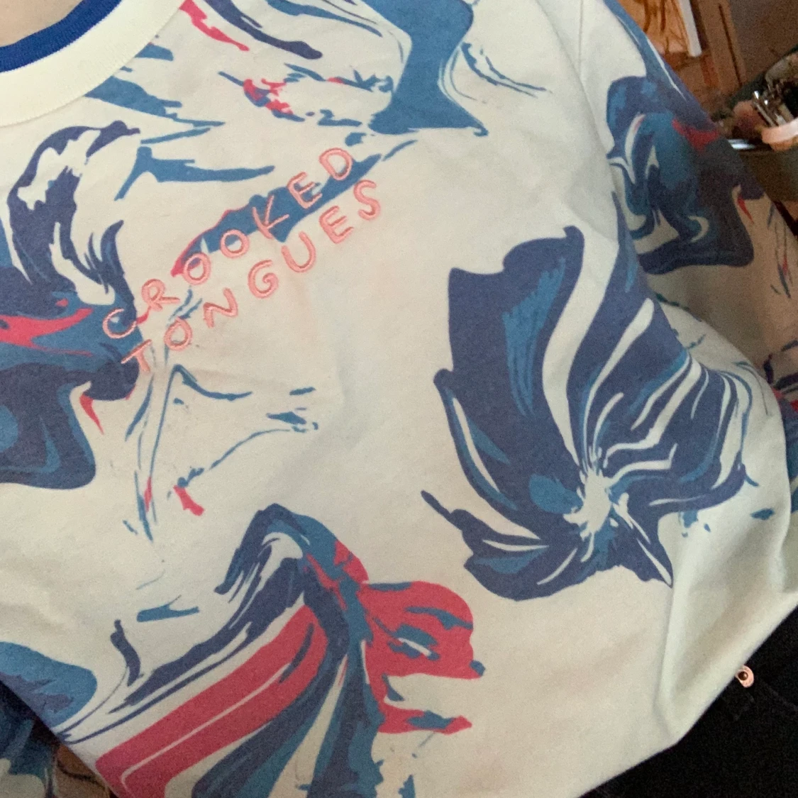 Sweater från crooked tounges