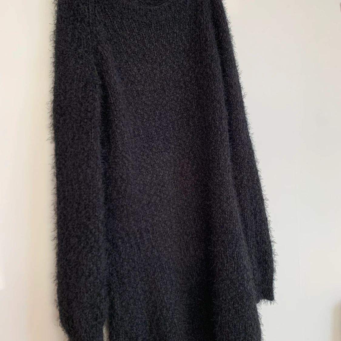 Fluffig stickad klänning💞