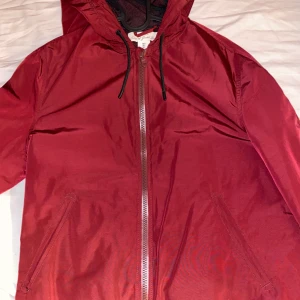 H&M jacka, pris kan diskuteras - Använt den bara 2 gånger helt fräsch och i väldigt bra skick 