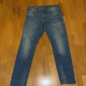 G star jeans - Jeans som är knappt använda