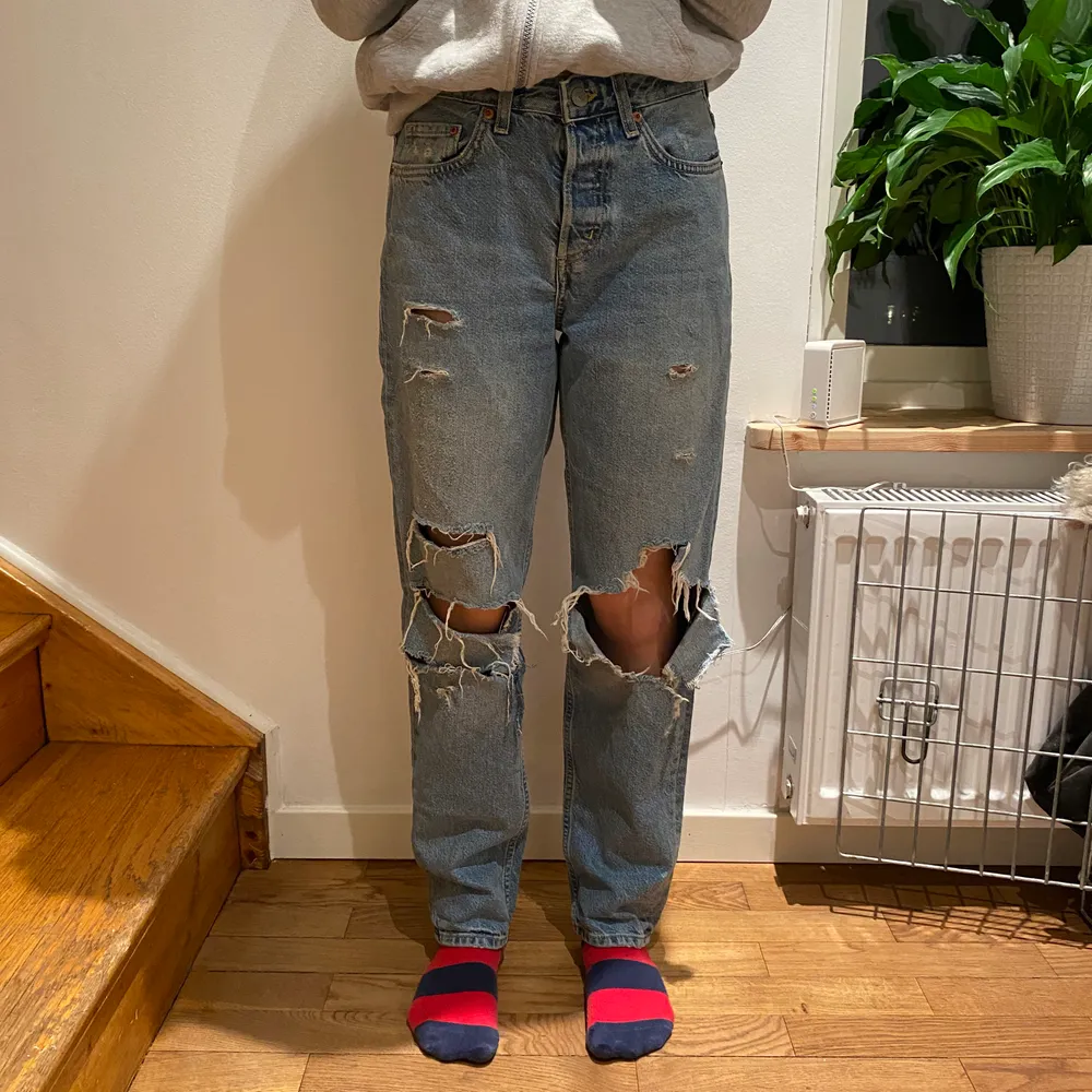 Hm boyfriends jeans storlek 24 pris 100kr (exklusive frakt) skriv om du är intresserad!!. Jeans & Byxor.