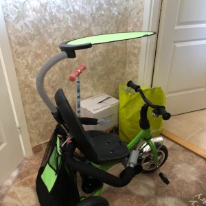  - 1400kr nypris. Använd 2 gånger. Nu är den för liten. Upp till 3 åringar.  