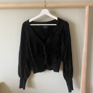 Lurvig kofta - Fin lurvig kofta som knappt är använd! 