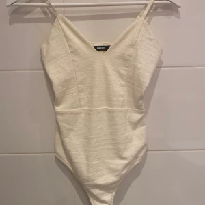 Body - Body från bikbok perfekt till fest! Storlek XS