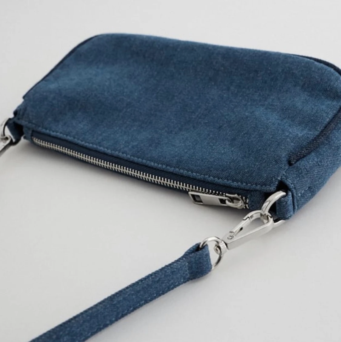 Oanvänd väska från zara