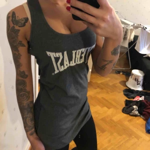  - Oversize-linne / klänning 