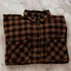  - Monki flanell skjorta✨