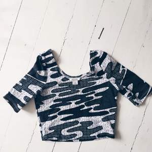 croptop från Monki 