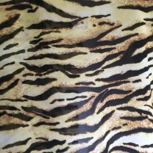  - tigerjacka i tunt material perfekt för sommaren