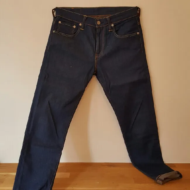 slim fit with stretch in the garment. mint condition. never used. . Jeans & Byxor.
