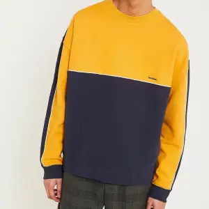 Mysig sweater från urban outfitters ✨ Ett plagg som jag hade på mig första veckan och sedan aldrig använde tråkigt nog 😔  