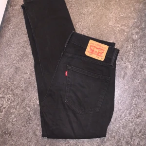 Levi’s Jeans 502 - Nypris 1200 kr