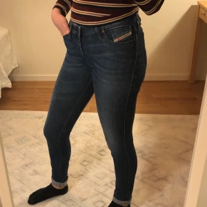 Diesel jeans - Säljer för att de inte används! Knappt använda 