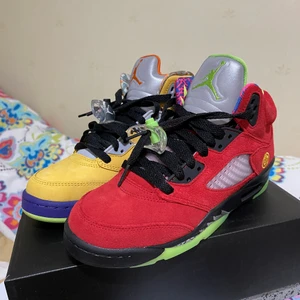 Air Jordan retro 5  - Kan mötas upp i Stockholm. Buda gärna-_- 