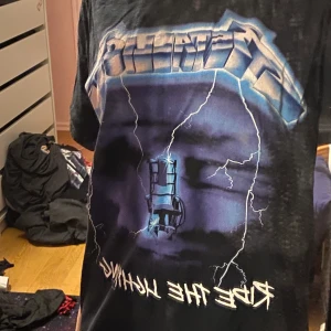 Metallica - Metallica T-shirt i storlek S/M💕