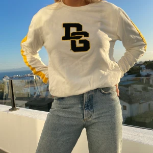 Dolce&Gabbana Collegetröja  - Äkta Dolce&Gabbana Vintage Collegetröja! Kvitto finns ej 