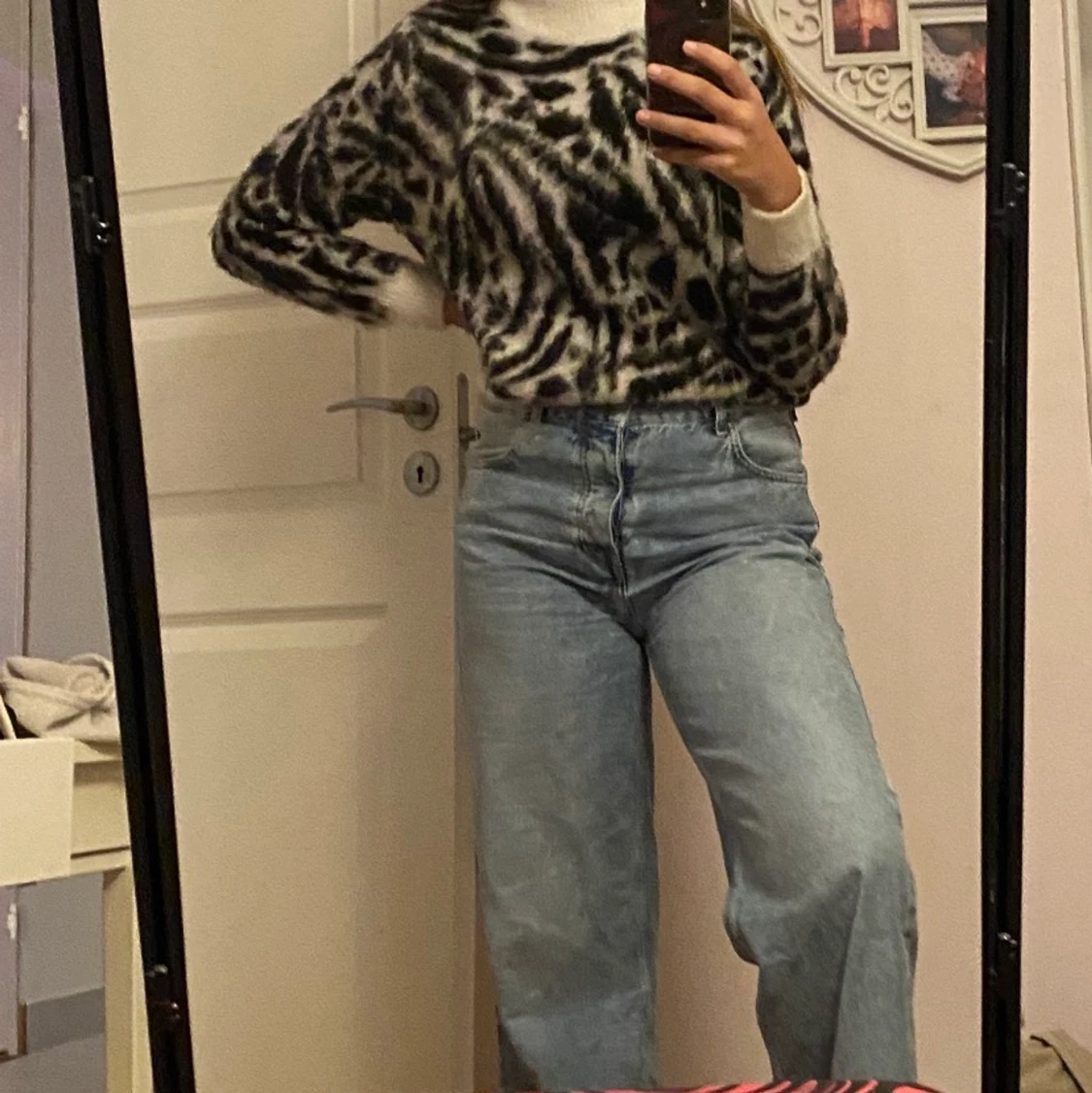 En jätte fin, mysig och skön tröja som passar till det mesta.