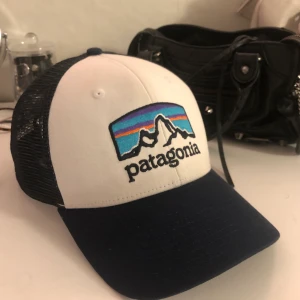 Patagonia keps - Säljer nu min patagonia keps då den inte kommer till användning längre!
