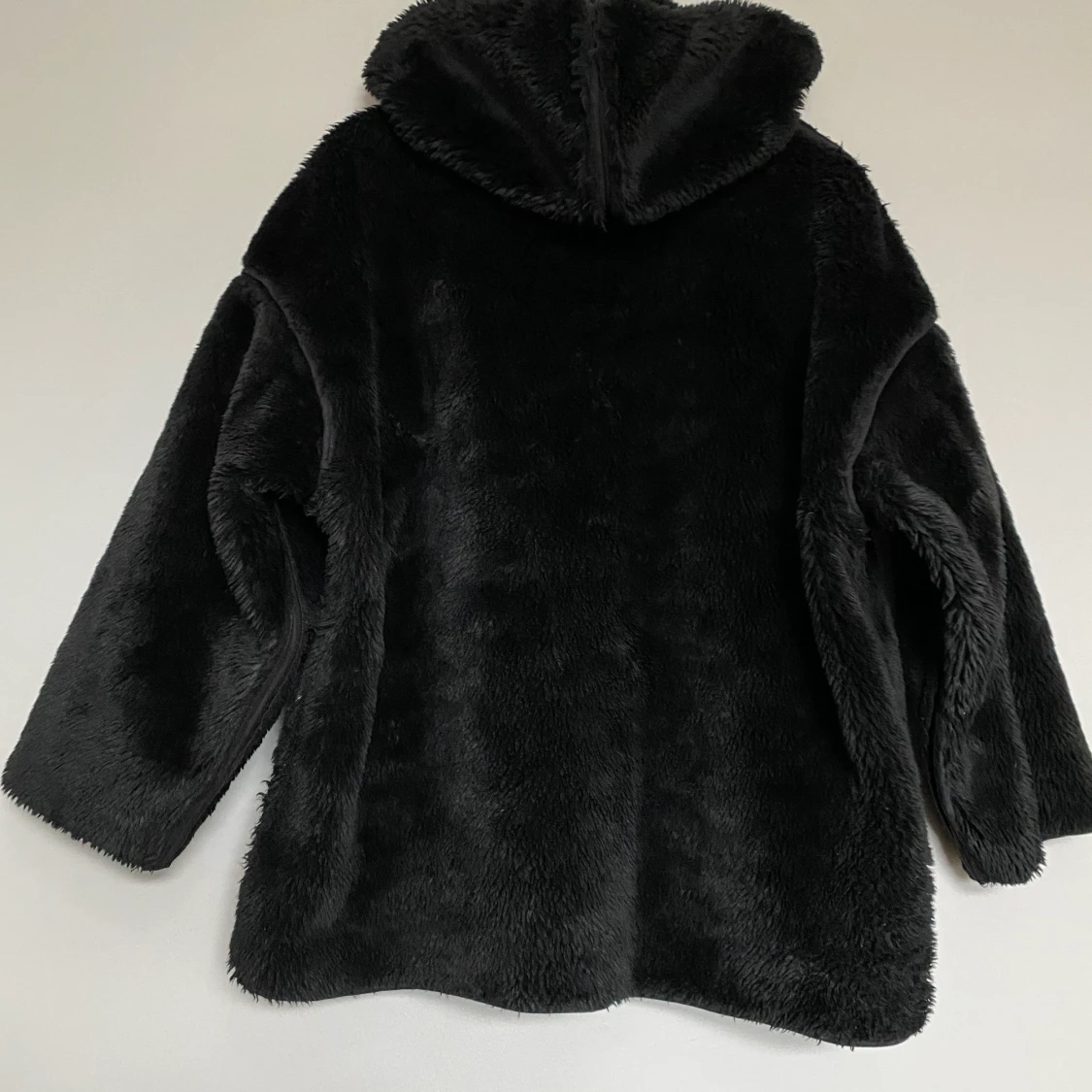 Fluffig jacka från weekday - 90