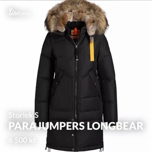 Parajumpers Longbear - Säljer min Parajumper modellen Longbear. Storlek S, passar även xS. Jätte bra skick, använt  endast en vinter och säljer då jag köpt en ny jacka och använder inte denna längre.  Nypris: 10.500kr Pris kan diskuteras vid snabb affär! 