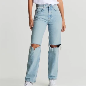Ginatricot jeans - Säljer dessa jeans, aldrig använda pga att dom va för stora. 