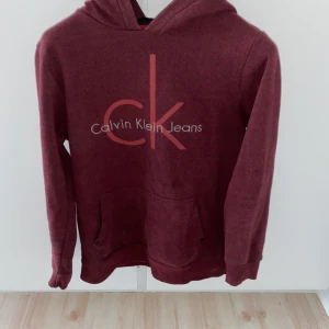 Calvin Klein  - Calvin Klein, S, skick 9/10 (knappt använd), 200kr
