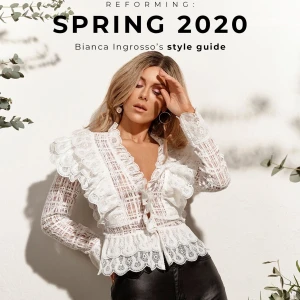 Superfin blus NLY Trend - Superfin spetsblus från Nelly som tyvärr inte kommer till användning.🤍🤍 Storlek 36. Passar 34-38 skulle jag säga🦋🦋