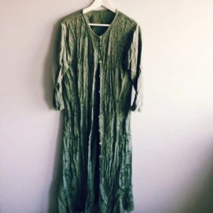  - Hur cool som helst i en fin grön färg, sparsamt använd! 🍂