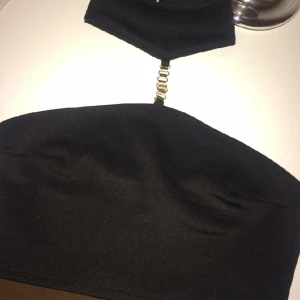  - crop top . oanvänd