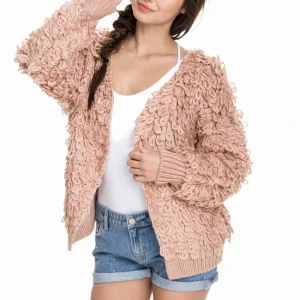  - Knitted Cardigan från Nelly i jätte fin gammaldags rosa färg! Nypris 1200:- Använd ca 2 gånger så är som ny 🌸