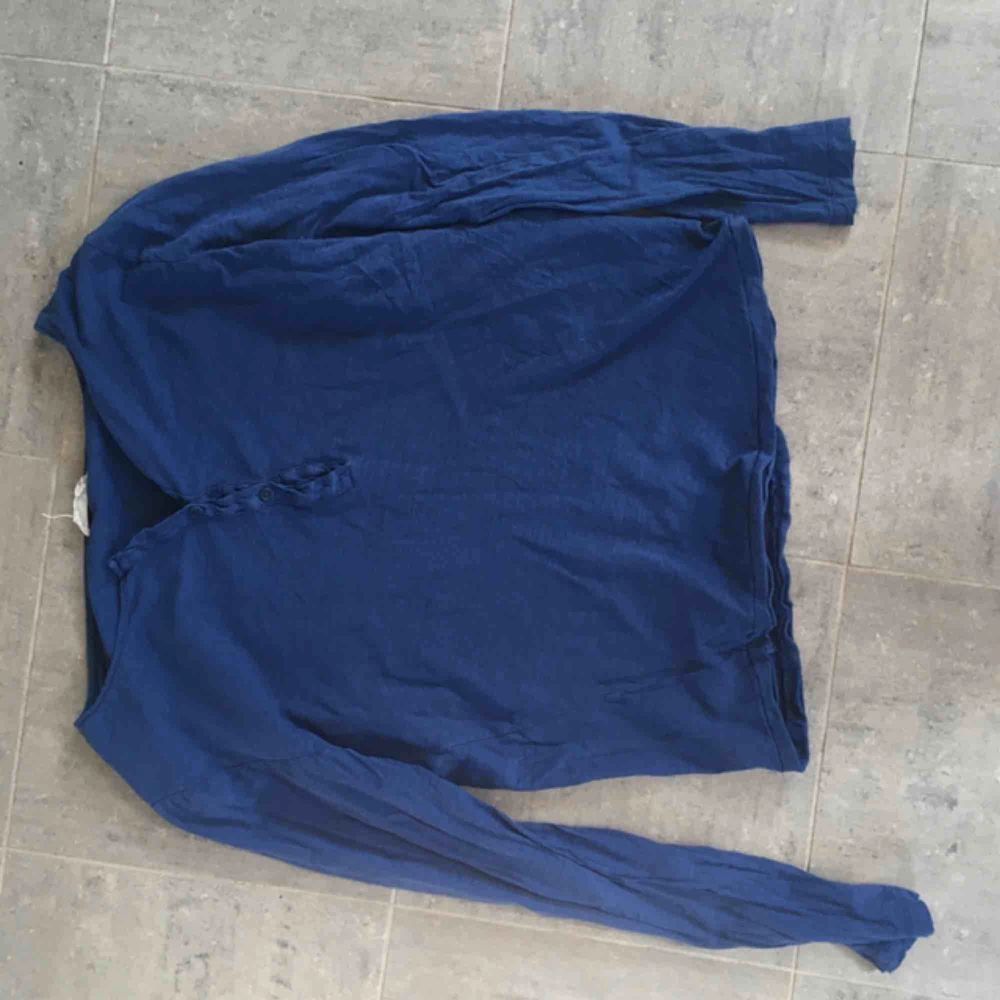 American vintage blå tröja. Tröjor & Koftor.
