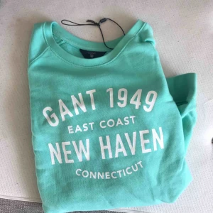  - 💙💙Skriv privat för mer info om plagget. Frakten är oftast 63kr med postkort skicka lätt men om det är mindre plagg=billigare. Är öppen för byte. Paketpris går att fixa!! Tveka inte att höra av er vid frågor!! 🥰🥰🥰