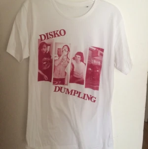  - Så bra tshirt! Som ny👊🏼✌🏼️