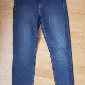 Hm jeans strl 28 - Nya 