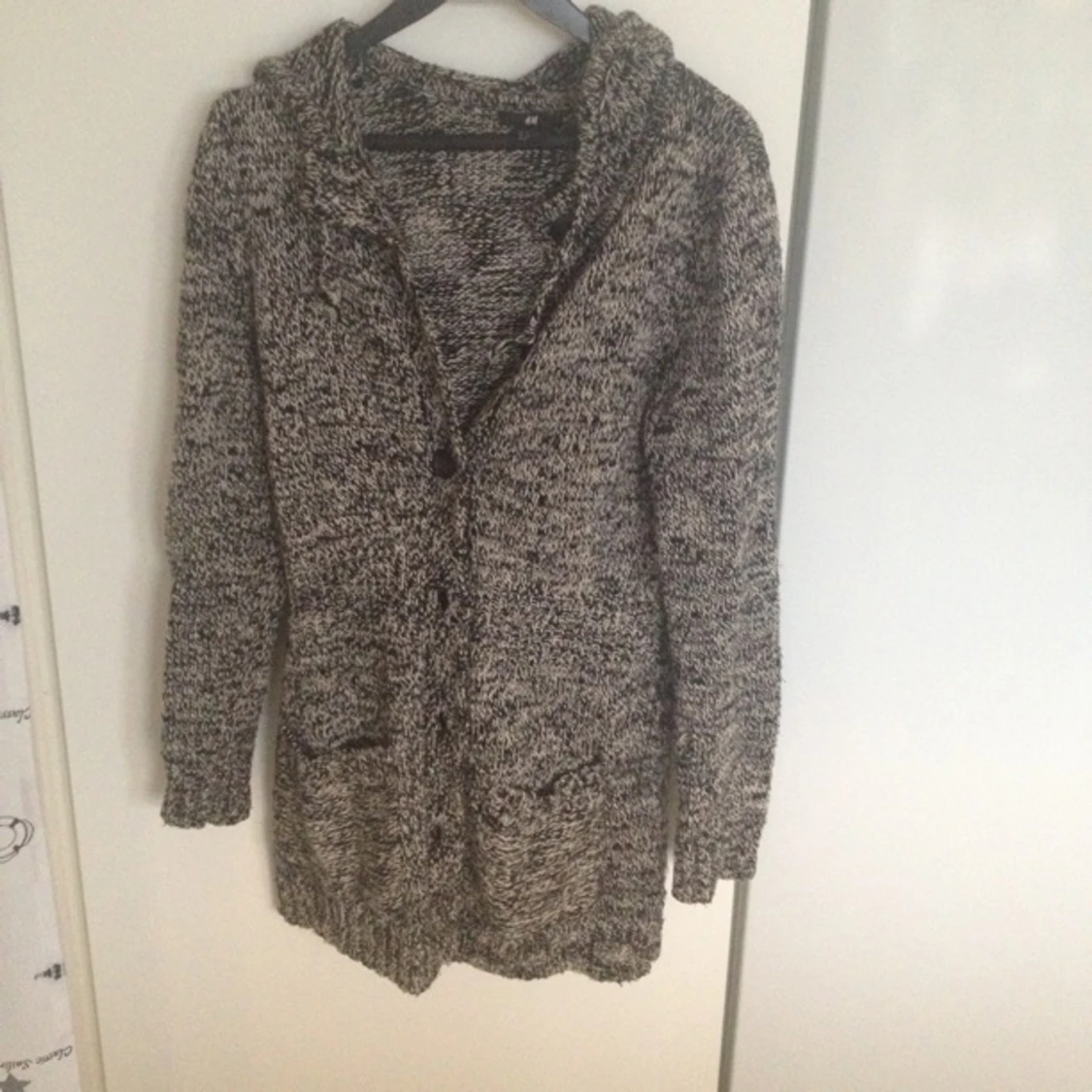 Mysig höstkofta med luva. Lite längre modell från HM