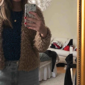  - Pälskofta från Gina tricot. Säljer pga förliten 
