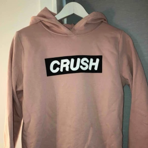  - Hoodie i bra skick. Frakt tillkommer