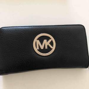Mk plånbok, knappt använd. Först till kvarn 